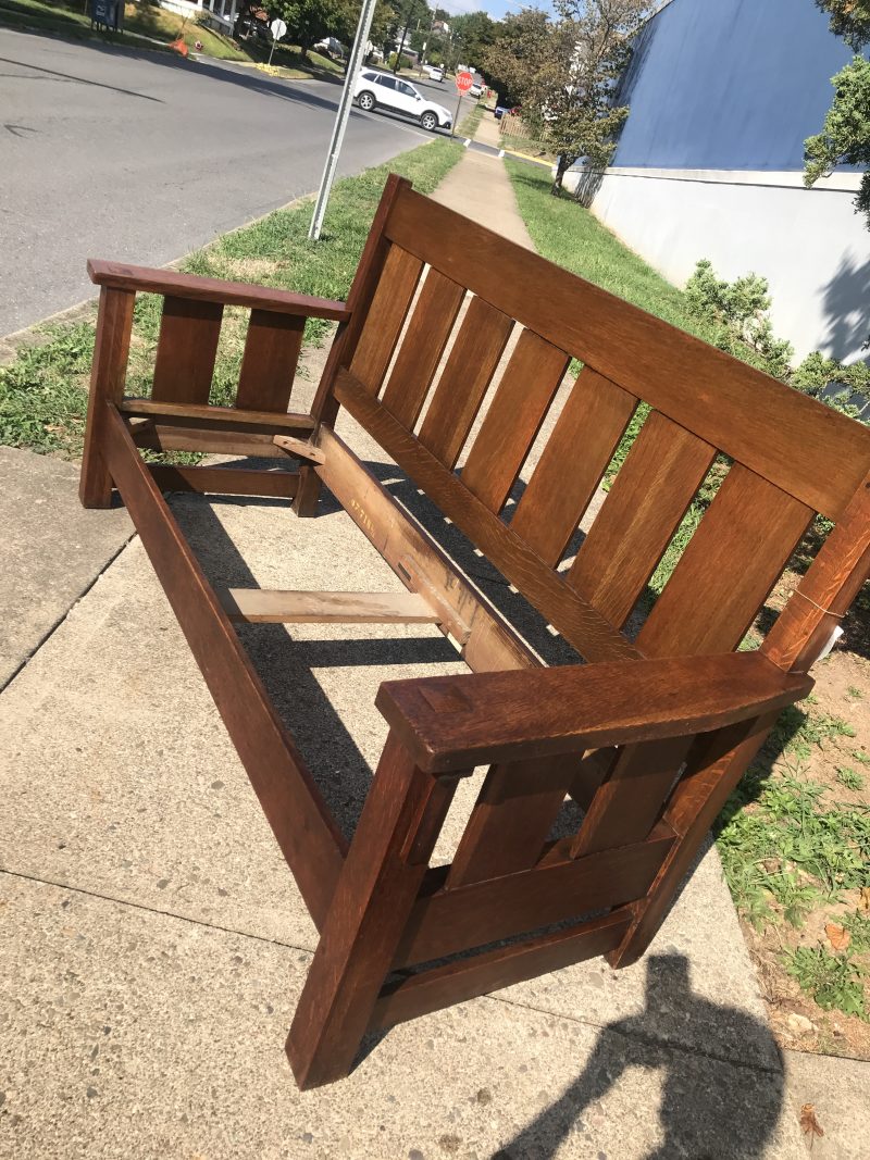 SUPERB Antique Paine Furniture (Lifetime) Drop Arm Settle W4401 - Image 7