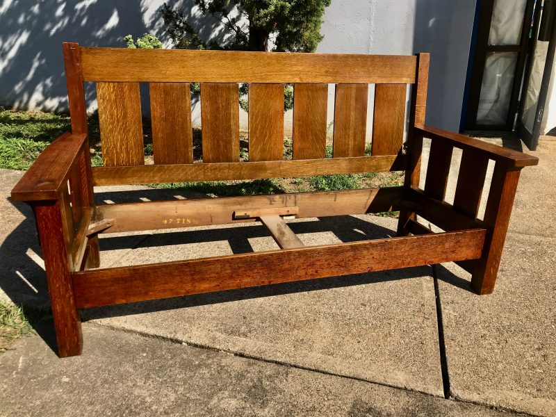 SUPERB Antique Paine Furniture (Lifetime) Drop Arm Settle W4401