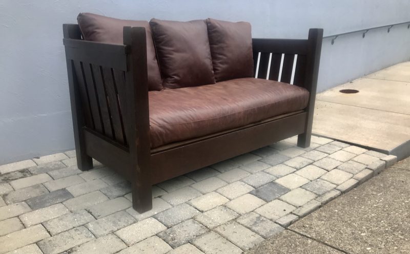 W5000 Rare Gustav Stickley Crib Settle - Image 8