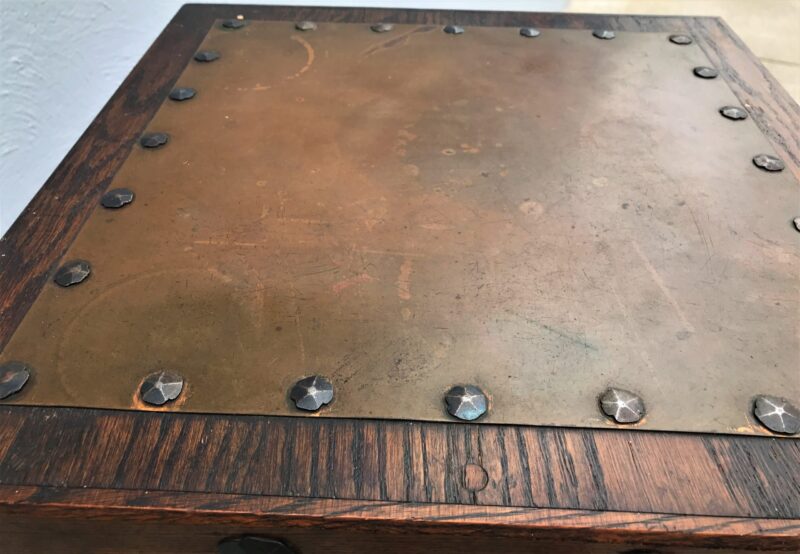 W7506 Antique Stickley Brothers Superb Cellaret - Image 9