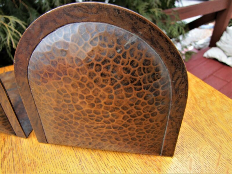 Superb & Rare Pair of Antique Gustav Stickley Hammered Copper Bookends w5250 - Image 6