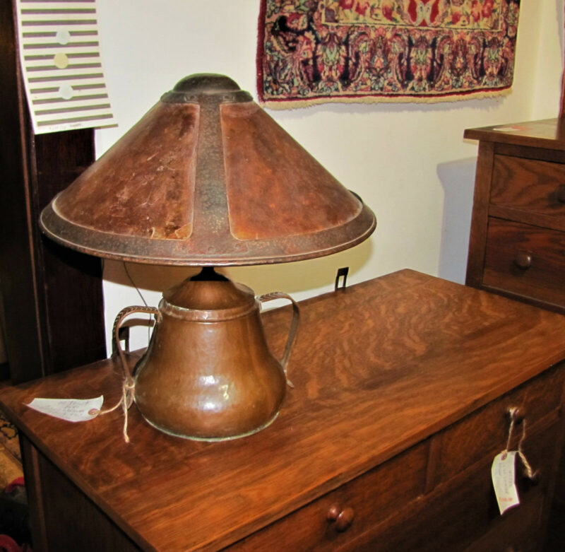 Superb A&C Hammered Copper Table Lamp with Mica Shade w5384 (stickley era). - Image 2
