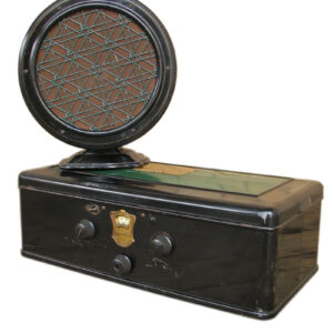 Atwater Kent   Tube Radio F9658