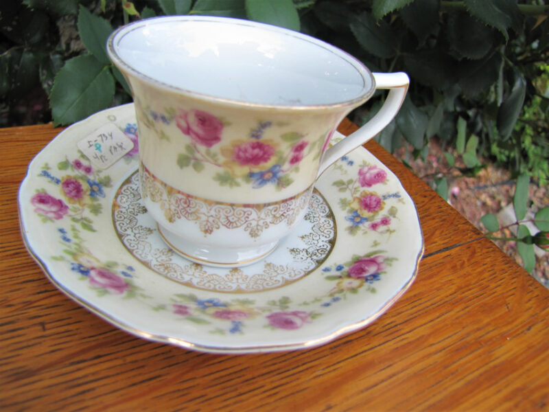 Antique Goldcastle Cup & Saucer. 794 - Image 2