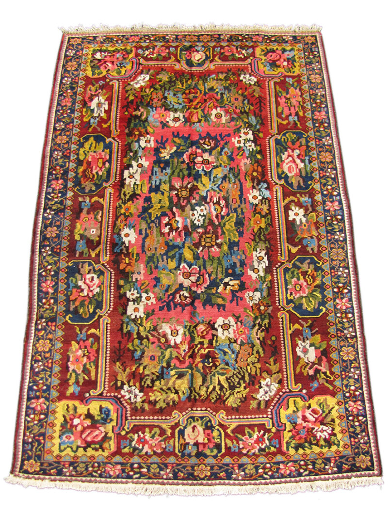 Persian Bahktiari Rug. RR1470