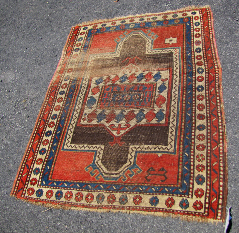 Caucasian Kazak Oriental Rug. RR2843