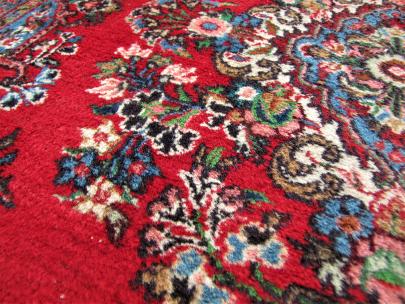 Vintage Persian Sarouk Oriental Rug. RR2911 - Image 10