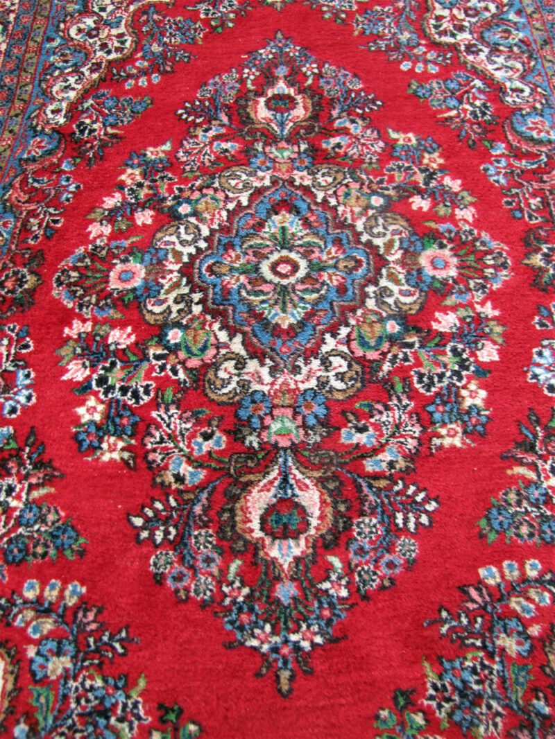 Vintage Persian Sarouk Oriental Rug. RR2911 - Image 2