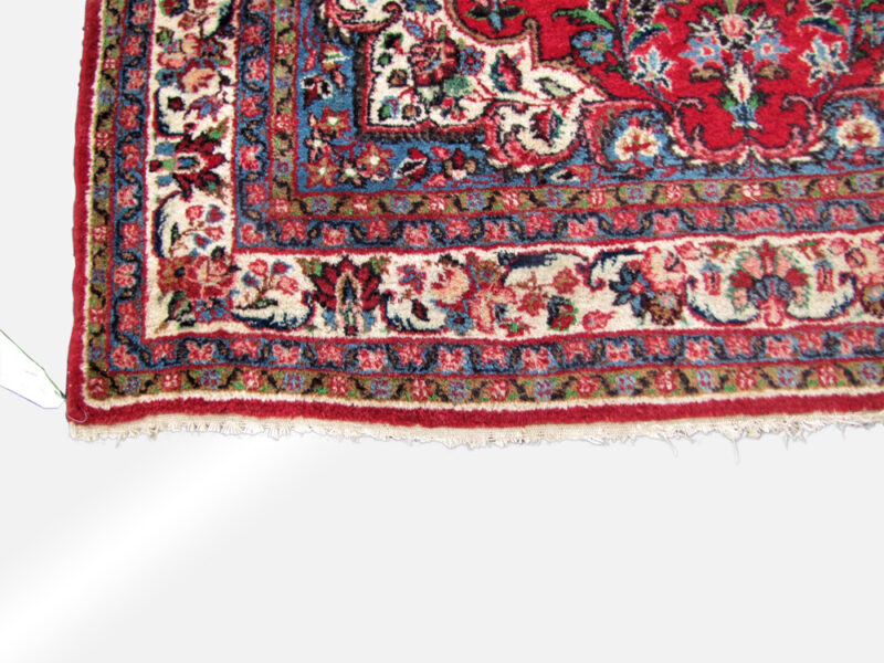 Vintage Persian Sarouk Oriental Rug. RR2911 - Image 5
