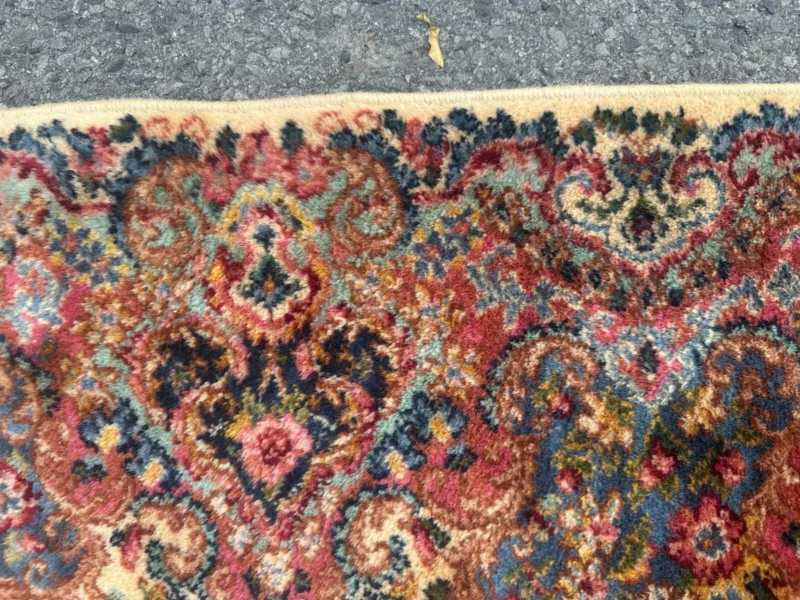 Vintage Karastan Rug - size 6'3" by 9' RR5299 - Image 4
