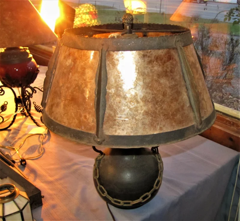 Period Arts and Crafts Table Lamp with PERIOD Mica , Stickley era w529 - Image 2