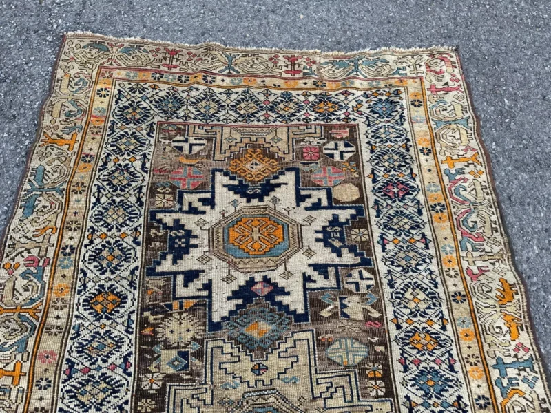ANTIQUE Caucasian oriental rug c. 1900  4'1"x5'9" - RR4019 - Image 8