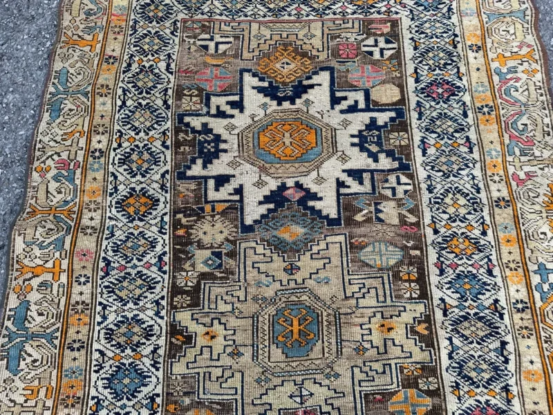 ANTIQUE Caucasian oriental rug c. 1900  4'1"x5'9" - RR4019 - Image 9