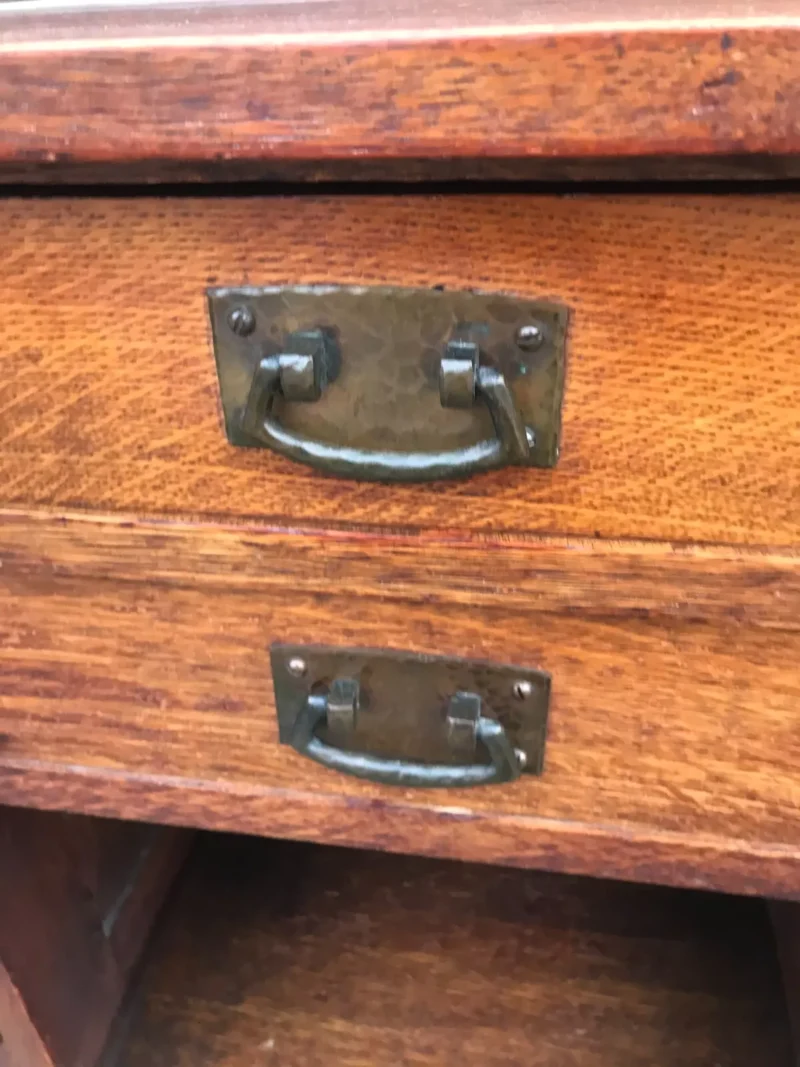 ANTIQUE  GOOD CONDITION PERIOD L&JG STICKLEY SIDEBOARD SUPER HARDWARE - Image 13