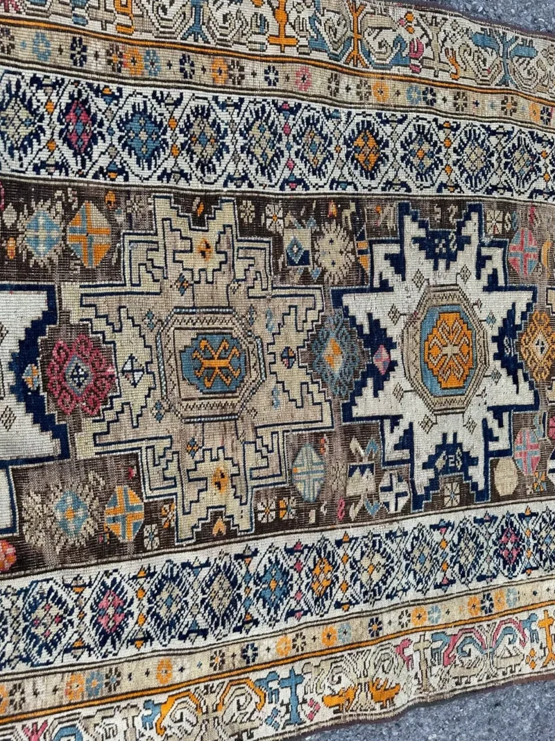 ANTIQUE Caucasian oriental rug c. 1900  4'1"x5'9" - RR4019 - Image 3