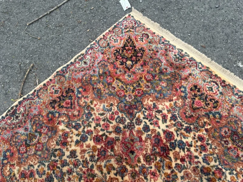 Vintage Karastan Rug - size 6'3" by 9' RR5299 - Image 10