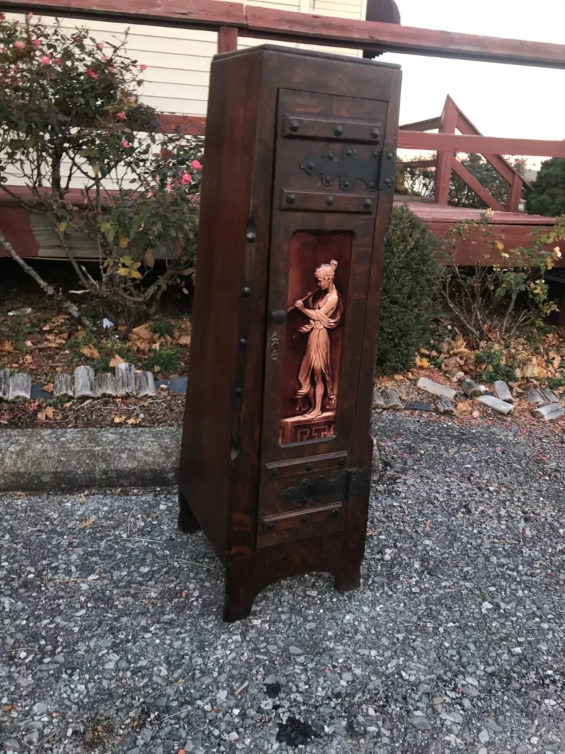 Antique "Shop of the Crafter" Small Cabinet OSCAR ONKEN , Stickley Era w5591
