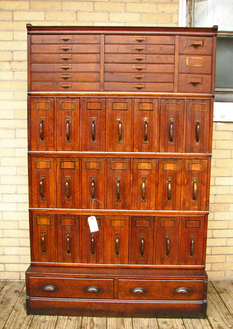Globe File Cabinet W1402 - Image 4