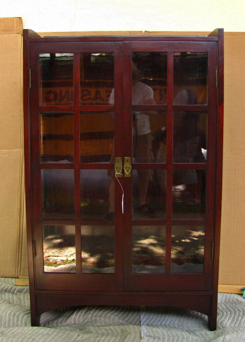 Gustav Stickley  China Cabinet w1698 - Image 18