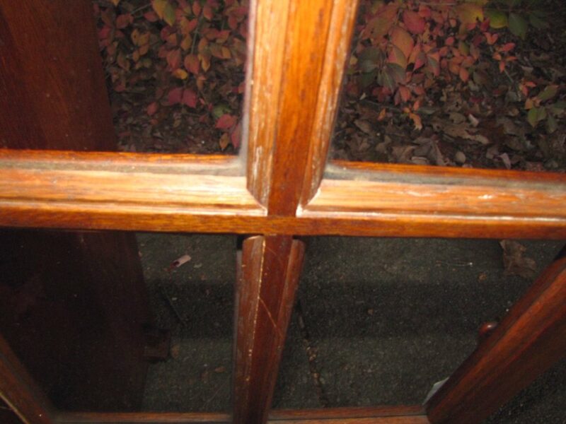RARE Gustav Stickley Small Bookcase. W1825 - Image 12
