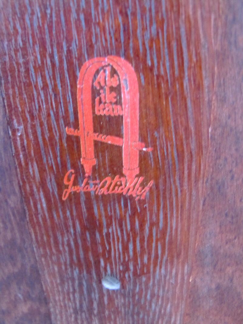 A Good Gustav Stickley two Door Bookcase with Leaded Glass w2014 - Image 4