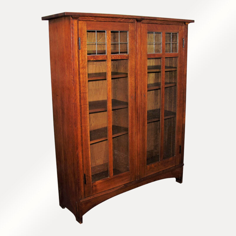 A Good Gustav Stickley two Door Bookcase with Leaded Glass w2014 - Image 6
