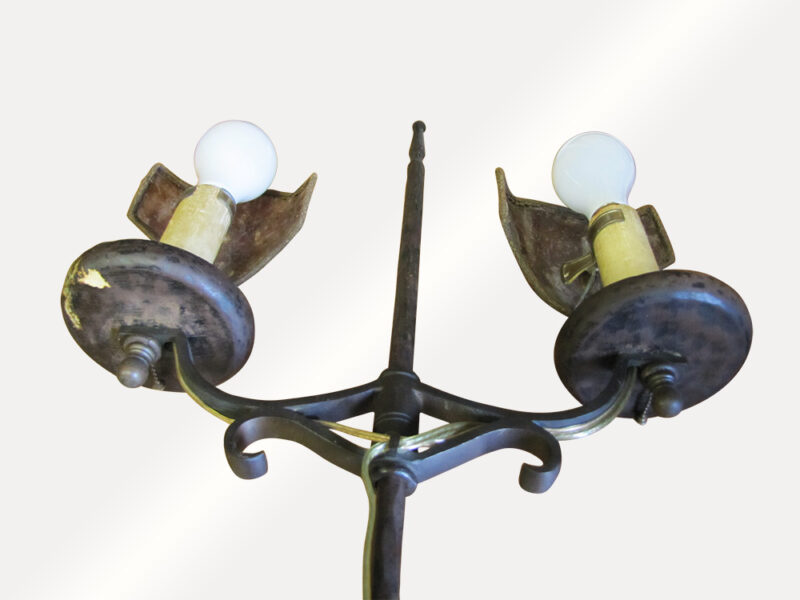 Antique Arts & Crafts Table Lamp W2219 - Image 4