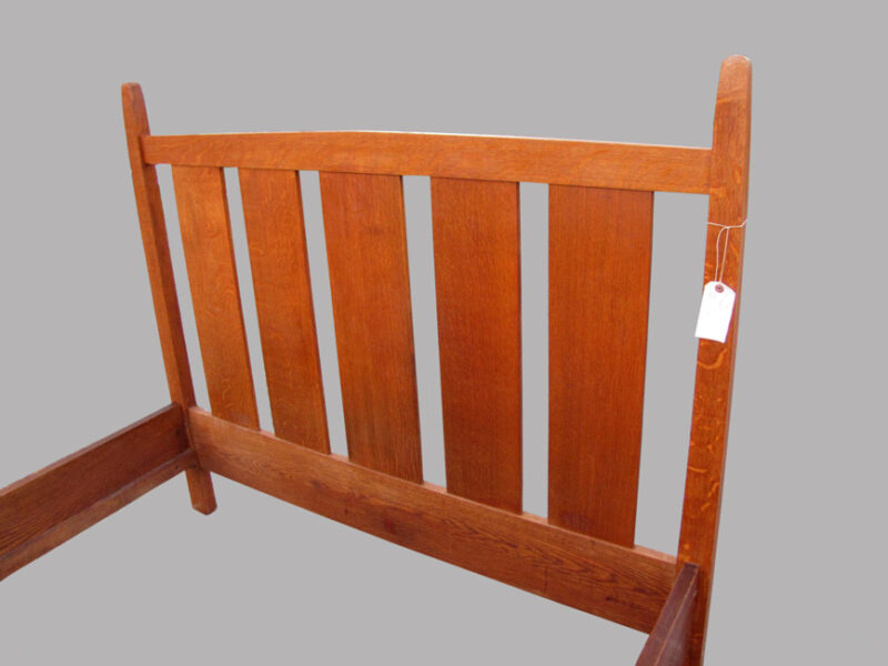 Superb  Antique  Gustav  stickley  Full  size  bed  W2235 - Image 4