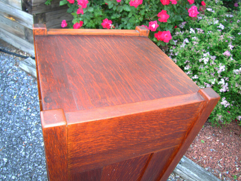 Early And Rare Gustav Stickley  Book/magazine Stand Circa 1902 w2525 - Image 4
