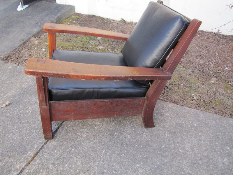 Limbert Pair of Chairs 2588 - Image 5