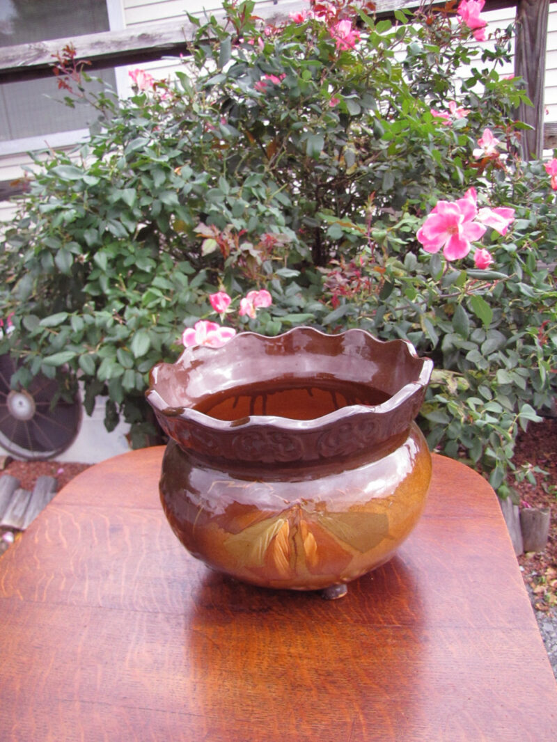 Weller Pottery Vase W2632