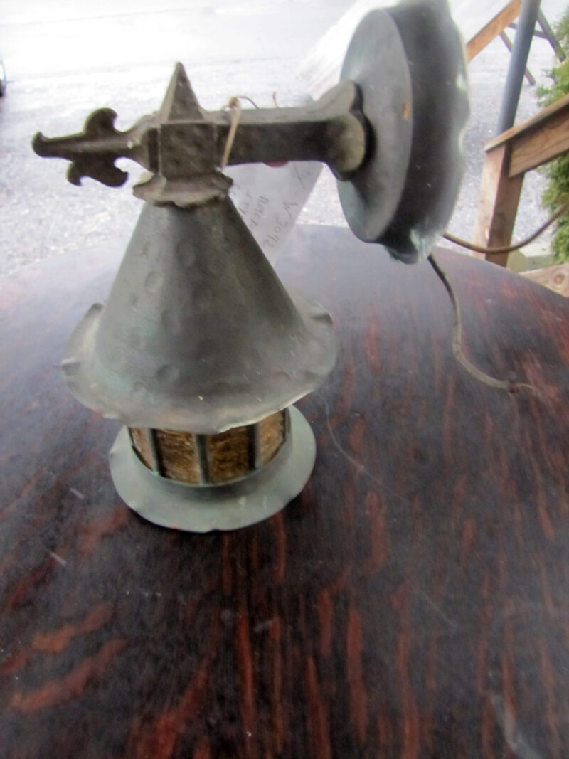 Antique A&C Wall Lantern  w3042