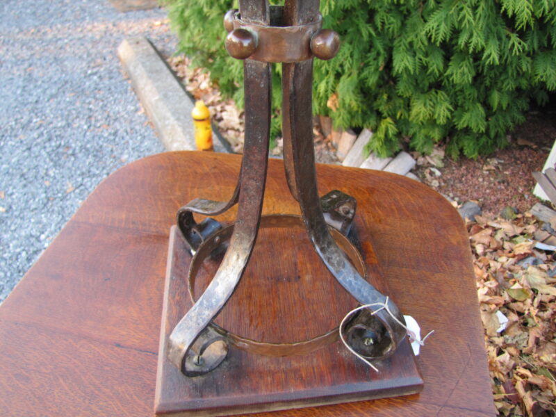 Rare Gustav Stickley Table Lamp. W3150 - Image 16