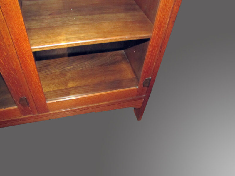 Antique Limbert 3 Door Bookcase. W4041 - Image 15