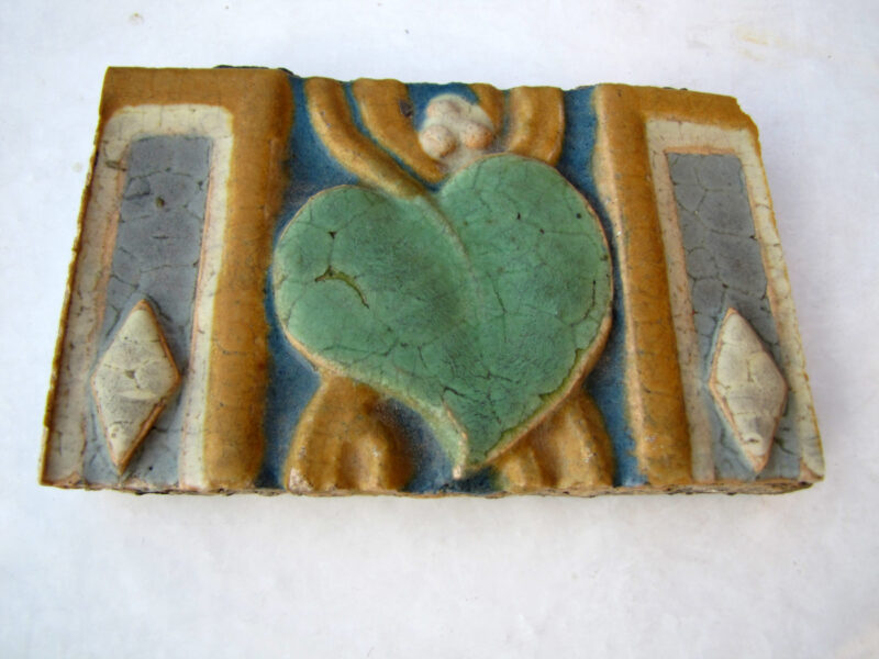 Grueby Arts & Crafts Tile W4262