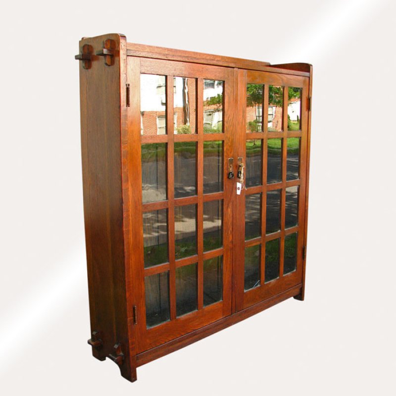 L&jG Stickley 2 Door Bookcase. W908 - Image 2